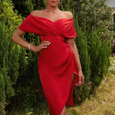 Robe à épaules dénudées et fente